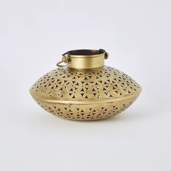 Kara Lantern - Tealight Candle Holder