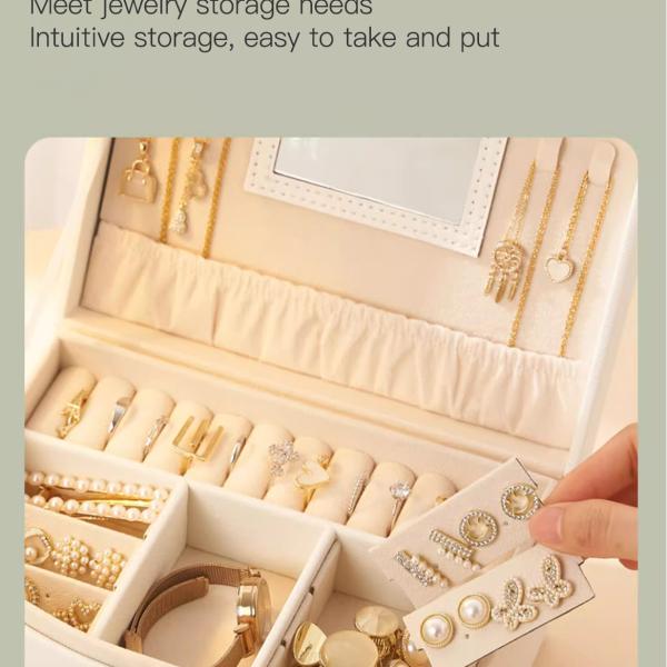Jewelry storage box