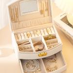 Jewelry storage box