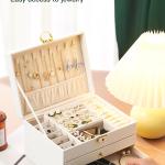 Jewelry storage box