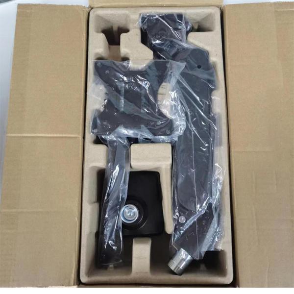 Monitor Arms & Mounts