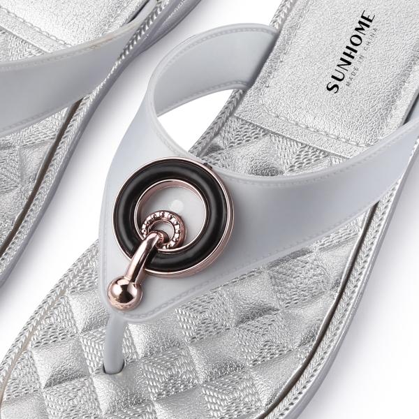 Sandal