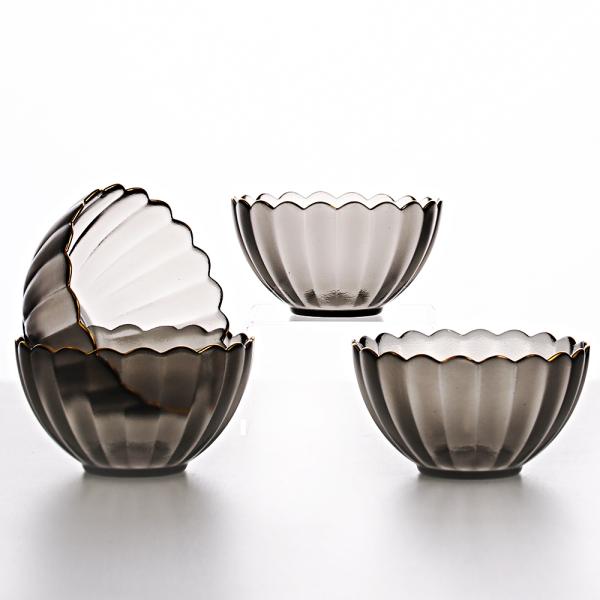 Four Pieces Glass Bowl