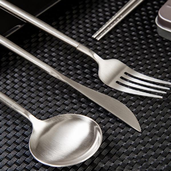 Flatware Set