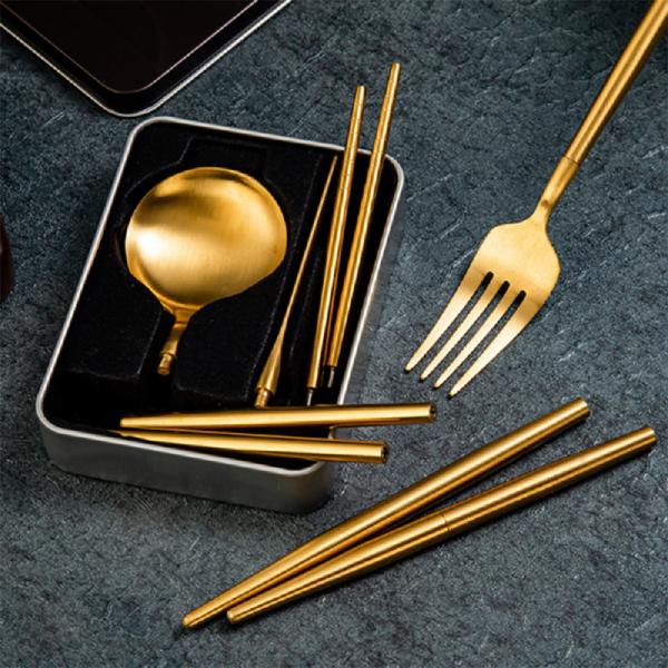 Flatware Set