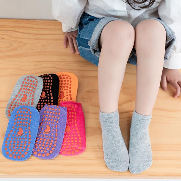 Factory wholesale baby floor socks Indoor Trampoline children non-slip silicone socks early education toddler children floor socks